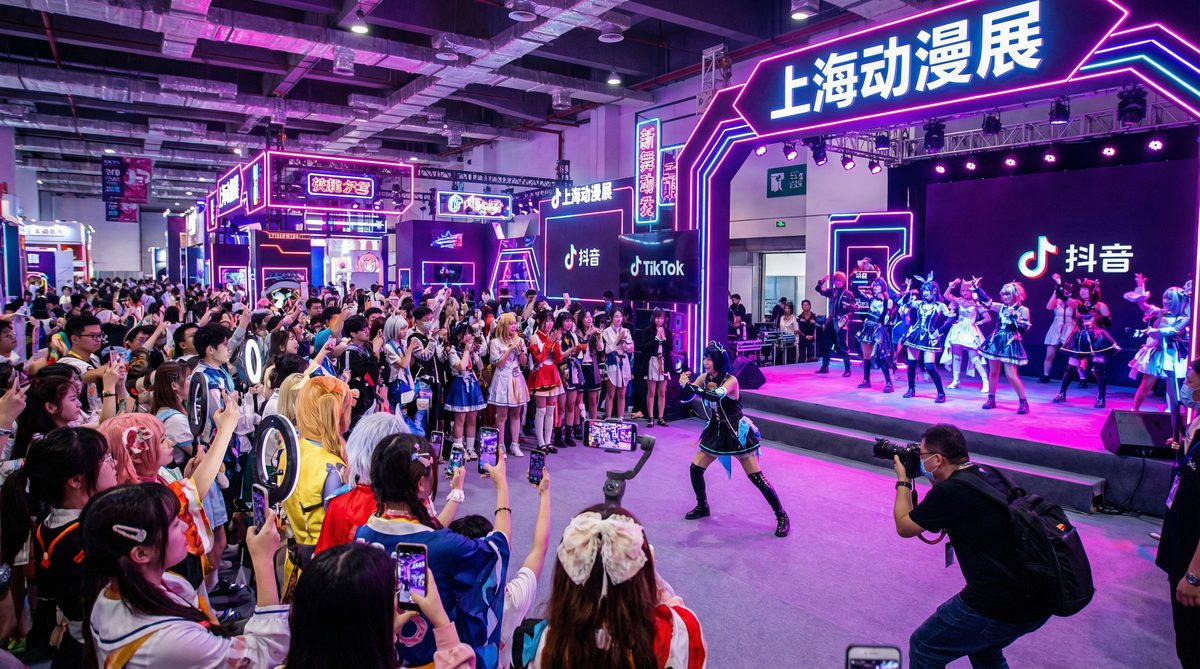 小小绘短视频与cosplay视频